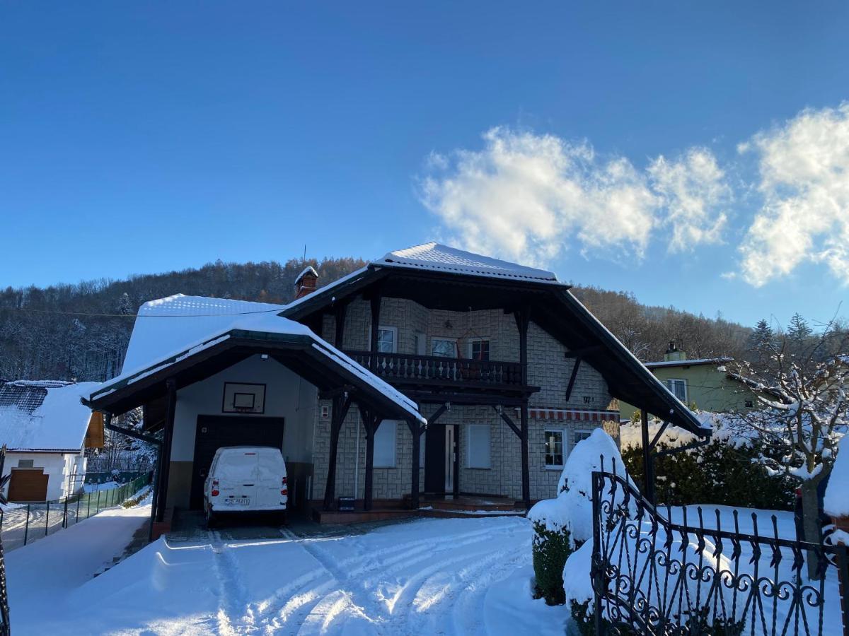 Pod Szyndzielnia Homestay